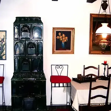 Kornelija Villa *